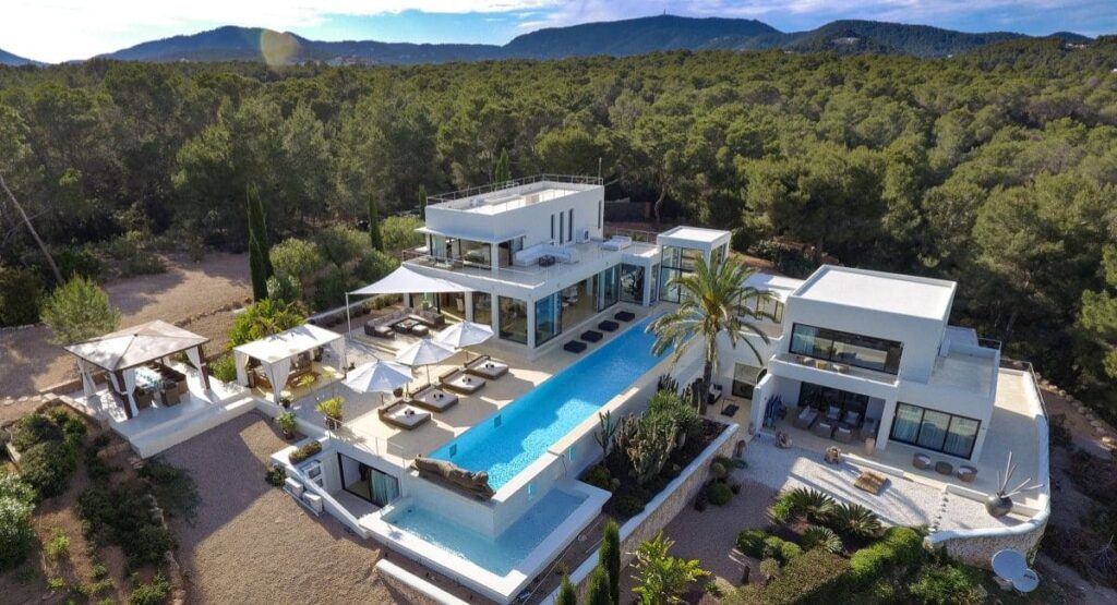 top-luxury-villas-in-ibiza-by-le-collectionist